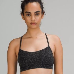 Lululemon Flow Y Nulu Bra